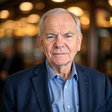 After 10+ years at Essence Healthcare, I'm excited to say I've joined the  team at Axia Women's Health today. I enjoyed my time at Essence and want to  thank the many people