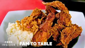 Crunchy Juicy Thai Fried Chicken Is Made By This Family Owned Restaurant Fam To Table Youtube