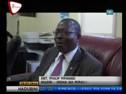 Der schwer erkrankte tansanische finanzminister philip mpango hat am mittwoch mit einem auftritt in der öffentlichkeit für empörung gesorgt. Dr Philip Mpango Akutana Na Makamu Rais Adb Youtube