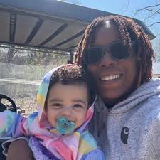 What are some options for a stand for a 4 foot aquarium tank?