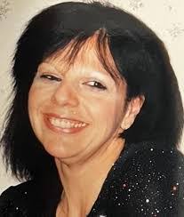 Linda Barone's Instagram, Twitter & Facebook