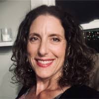 Gina Kent's Instagram, Twitter & Facebook