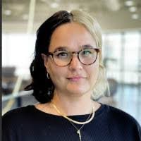 Jasmine Cheng's Instagram, Twitter & Facebook