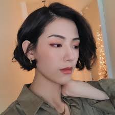 新发型大头照今天是棕发棕腮红的su嘻嘻 human beautiful