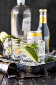 If you have a friend or relative who is obsessed with their home bar (or dreams of), our gift buying guide has some of our favorite home bar gift ideas. Diy Gin Tonic Bar Garnish With Lemon