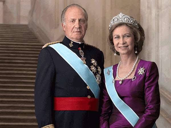 Don Juan Carlos y Doña Sofía tendrán vitaliciamente...