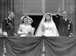 Queen elizabeth married prince philip on 20 november 1947 at westminster abbey. Elizabeth Ii Devoile La Touchante Lettre Que Son Pere Le Roi George Vi Lui A Ecrite Apres Son Mariage Voici Elizabeth Ii Princesse Elizabeth George Vi