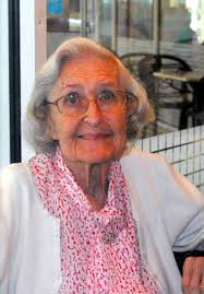 Emma Kerner's Instagram, Twitter & Facebook