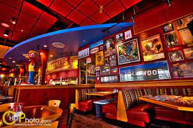 Red Robin By Chdphoto Via Flickr Restaurant Graphics Restaurant Yummmmm
