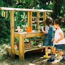 Jeu D Exterieur Mud Pie Kitchen Plum Cuisine Exterieur Jeux Enfant Exterieur Cuisine En Bois Enfant