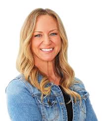 A Bismarck Real Estate Agent -Loving People And Animals