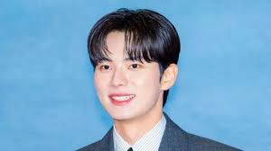 Lee Chae-min Tops September Actor Brand Reputation Rankings