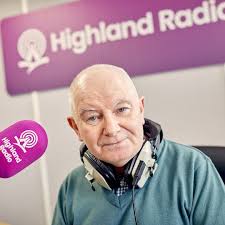 This morning we are looking for a song with green or gold in the title.  Text or WhatsApp 086 6025000. #donegal #green #gold #saturday #sunrise