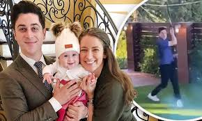 The series starred the russo siblings, alex, justin, and max, as they studied wizardry in the series won multiple emmy awards for outstanding children's program for the show itself and wizards of waverly place: Wizards Of Waverly Place Star David Henrie Reveals Sex Of Baby Daily Mail Online