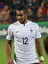 Dimitri payet réalise de bonnes performances depuis quelques semaines. File Dimitri Payet France V Armenia Jpg Wikimedia Commons