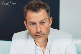 Unpacking James Badge Dale Height: What The Records Show