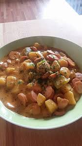 Kartoffelgulasch Mit Wiener Wurstchen Von Nudili Chefkoch Rezept Rezepte Kartoffelgulasch Essensrezepte