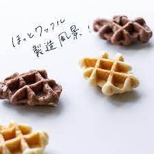 おやつ体験box snaq me スナックミー はinstagramを利用しています 現在大袋販売中の ほっとワッフル を つくってくださっているクロスロードさん 大阪の海沿いの街 岸和田の ちいさな焼き菓子屋さんです てづくりで やさしい ワッフルのおいし