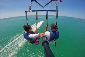 Everyone has dreamed of flying, at least once in their life, and now with the help of a parachute type wing you can. Parasailing Tour In Punta Cana 2021 Tiefpreisgarantie