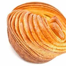 Epingle Sur Lovely Pastries Dessert Enjoy With An Organic Sparkling Wine Champagne Cremant Prosecco