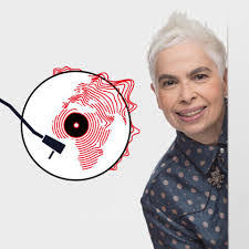 Laura Berson's Instagram, Twitter & Facebook