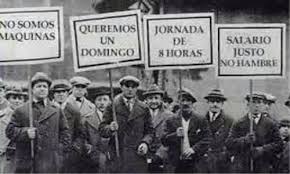 Los trabajadores, además ocuparon este espacio para rechazar las medidas. 1 De Mayo Honor A La Lucha Obrera Shorthand Social