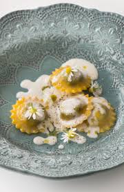 Ravioli Is An Incredibly Versatile Pasta That Can Be Made With A Huge Variety Of Fillings Michelin Sta Fine Dining Appetizers Traditional Pasta Recipe Ravioli
