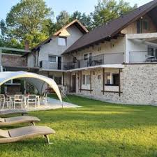 La munte exista foarte multe unitati de cazare cu piscina. Moeciu De Sus Pensiuni 236 Oferte Hotelguru Ro