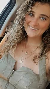 Hannah Mcvey's Instagram, Twitter & Facebook