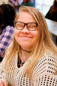 Katie Reams's Instagram, Twitter & Facebook