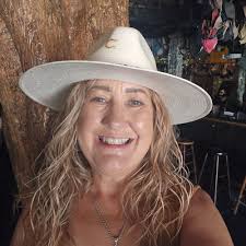 Is Eve's Cafe in Lampasas really closing for good?