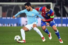 In the early running, liverpool are five points ahead of manchester city in the premier league table, but have played a game more than the team that are thought to be their closest rivals. Liverpool V Man City Confirmed Lineups Guardiola Missing Key Midfielders