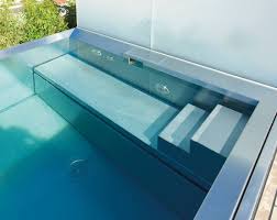 I 5 Buoni Motivi Per Scegliere Una Piscina In Acciaio Homify Pool Bathroom Bathtub