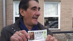 Una asociación de amas de casa y tres bares reparten el 'Gordo' por la  provincia de Huesca