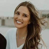 Cassie Beam's Instagram, Twitter & Facebook