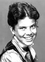 Erin moran, the former child star who played joanie cunningham in the sitcoms happy days and joanie loves chachi, has died. Erin Moran Wikipedia