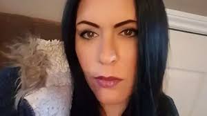 Parachute plot: The ex-girlfriend who walked away