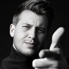 Aman Garcha's Instagram, Twitter & Facebook