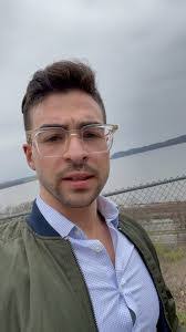 Aidy Markowitz's Instagram, Twitter & Facebook