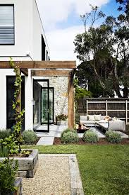 A Dual Purpose Holiday Home Backyard Holiday Home Outdoor Inspirations