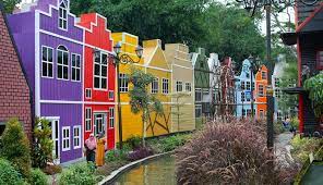 Btw zon, ada logo xxi tuh di. 10 Wisata Bogor Warna Warni Pas Untuk Pose Ootd Mu