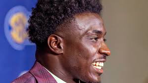 A look at Alabama linebacker Dylan Moses