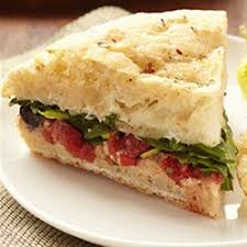 I migliori condimenti per una pizza super. Qualche Idea Per Farcire La Focaccia O Pizza Bianca