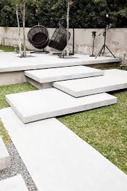 Moderne Gartentreppe Betonstufen Uberlappend Setzen Gartentreppe Garten Stufen Aussenstufen