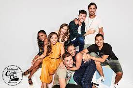 Saison flash season premiere void episode dans melty barry promo into saut soir personnage ce prevoir reponse temps rejoint officiel. The Flash Cast At Sdcc For Entertainment Weekly Flashtv