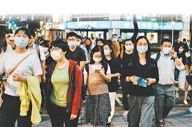 一项关键研究显示，辉瑞公司(pfizer inc., pfe)及其合作伙伴biontech se (bntx)开发的疫苗在避免人体感染新冠病毒方面的效果好于预期，这是开发疫苗抗击全球疫情相关. G9sdkrx1h Wk2m
