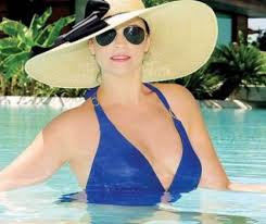 Andreea marin a avut o legătură şi cu soţul deliei matache, răzvan munteanu. E Vorba De Bani Ce Se IntamplÄƒ Cu RelaÈ›ia Dintre Andreea Marin Si Actualul Iubit Evenimentul Zilei