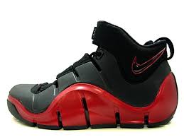 4.7 out of 5 stars 92. Lebron James Shoe History Sneaker Pics And Commercials Kicksologists Com