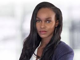 Ramona Larsen's Instagram, Twitter & Facebook