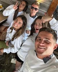 Lutes Bartlett's Instagram, Twitter & Facebook